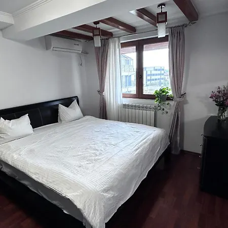 Casa Noi * Bucarest